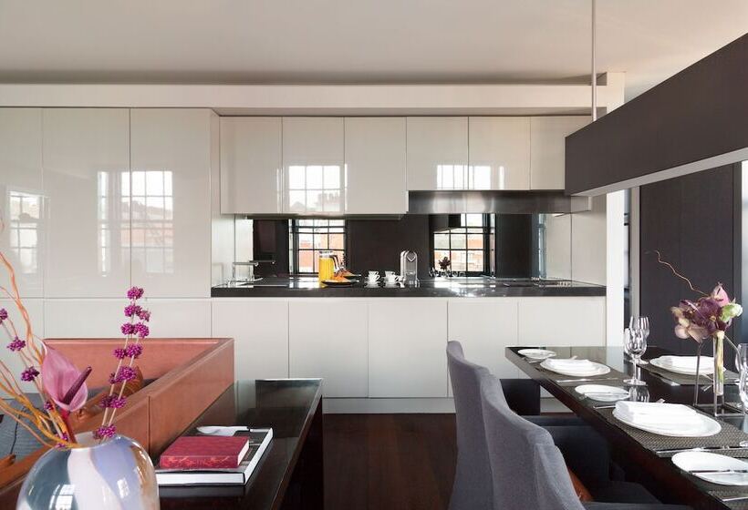 جناح ديلوكس غرفتين نوم, Grosvenor House Suites