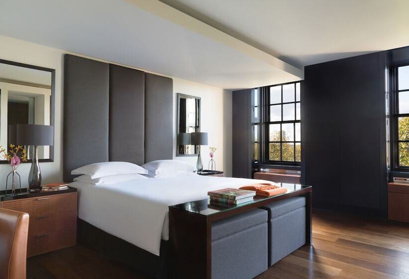 Люкс, Grosvenor House Suites