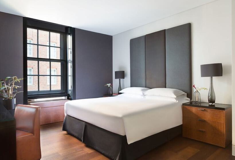 جناح غرفتين نوم, Grosvenor House Suites