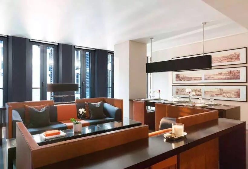 デラックススイート, Grosvenor House Suites