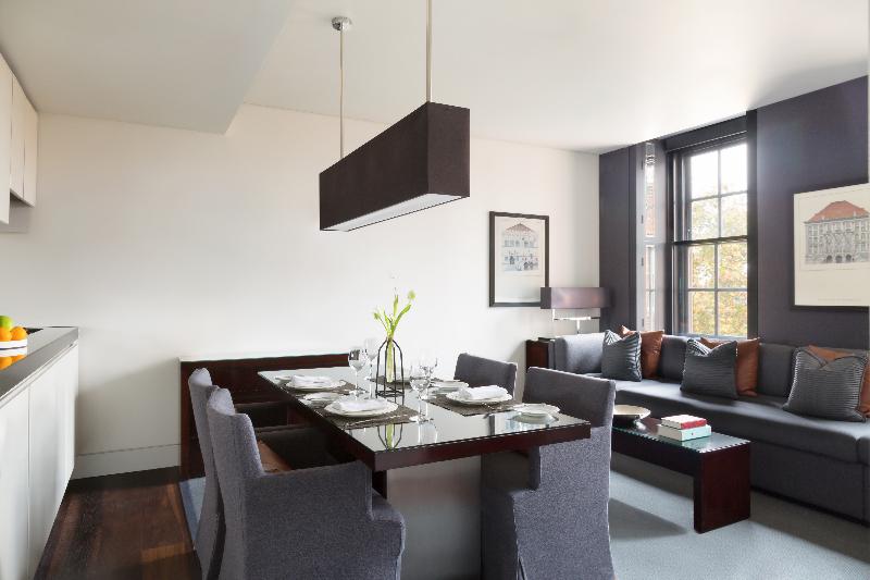 جناح, Grosvenor House Suites