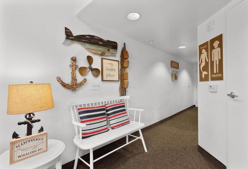 جناح سرير كينج, Beach House Inn & Suites