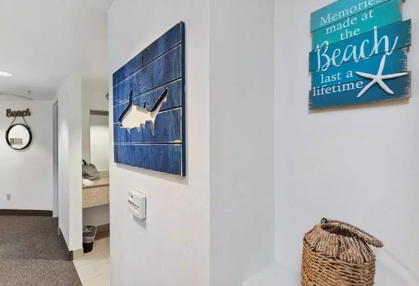 Perhehuone Merinäkymä, Beach House Inn & Suites