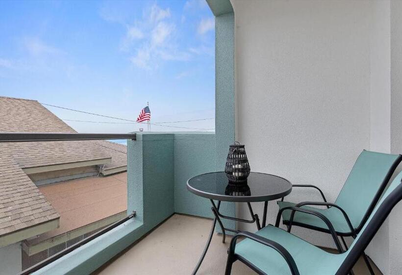 إستوديو قياسى مطل على البحر, Beach House Inn & Suites