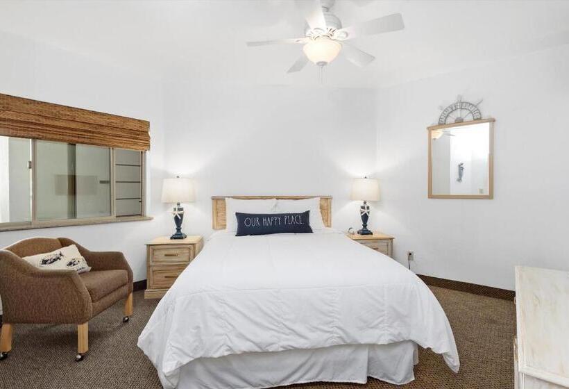 جناح مطلّ علي البحر, Beach House Inn & Suites