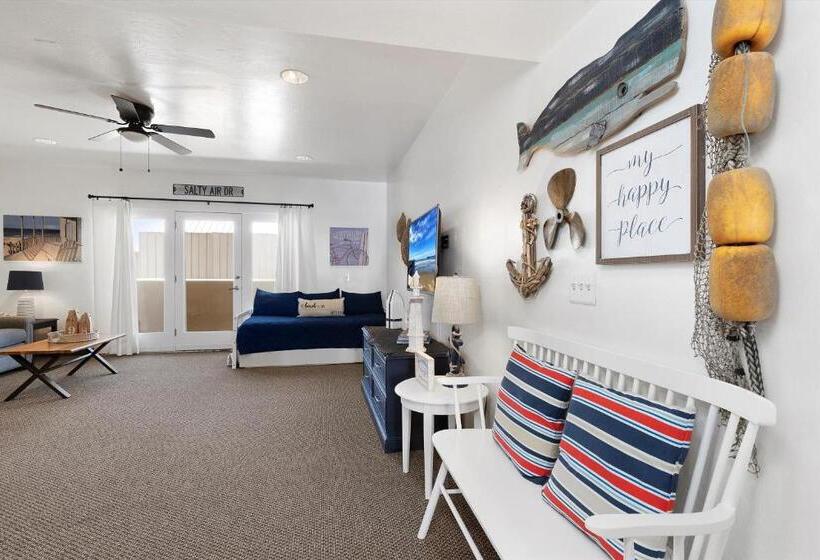 جناح سرير كينج, Beach House Inn & Suites