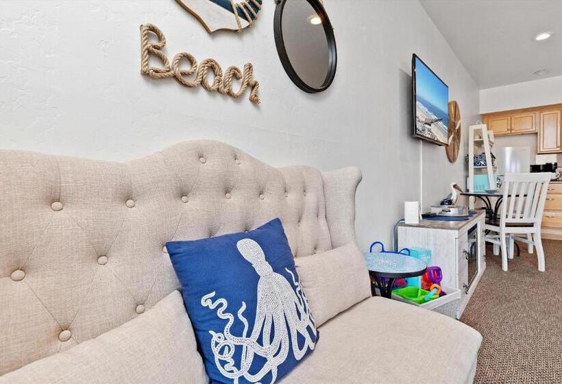 إستوديو قياسى مطل على البحر, Beach House Inn & Suites