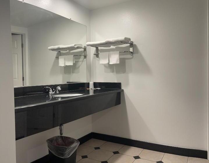 غرفة قياسية, Capital City Inn Downtown Sacramento Convention Center