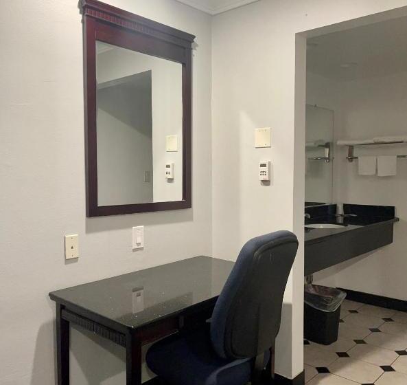 غرفة قياسية سرير كينج, Capital City Inn Downtown Sacramento Convention Center