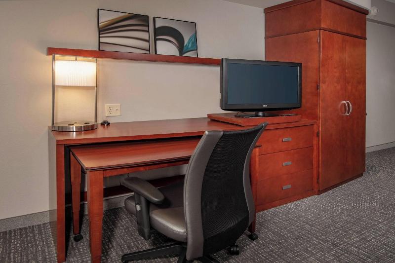 스탠다드 룸 킹사이즈 침대, Courtyard By Marriott Hagerstown
