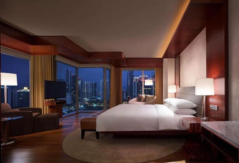 اتاق دلوکس با تخت کینگ و چشم‌انداز, Grand Hyatt Kuala Lumpur