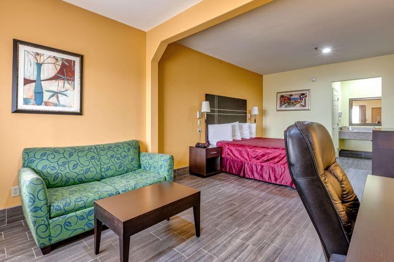 غرفة قياسية سرير كينج, Quality Inn