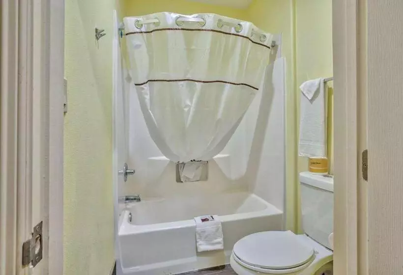 اتاق استاندارد, Quality Inn