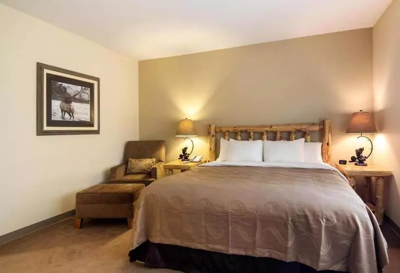 身障者適用キングサイズベッドルーム, Quality Inn Selah North Park