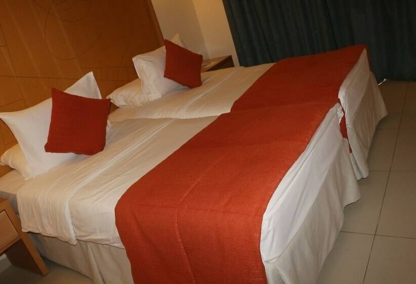 اتاق لوکس, Ramada Resort Dead Sea