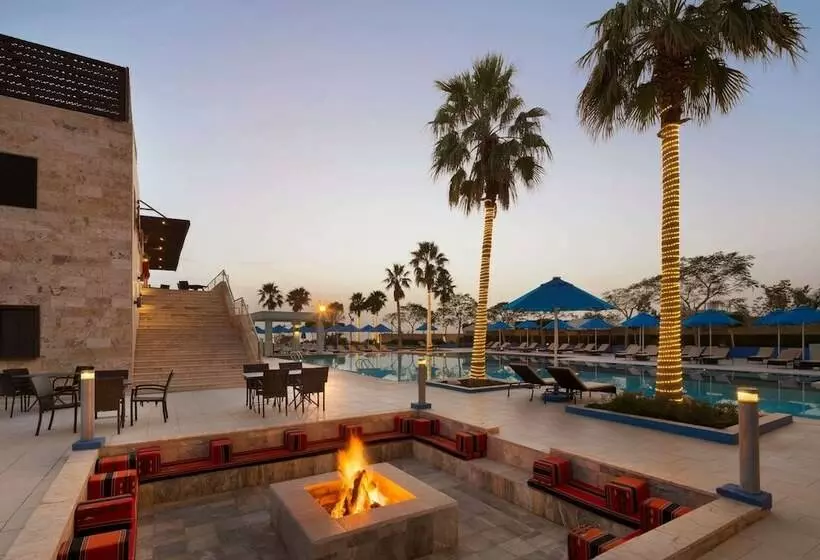 اتاق لوکس, Ramada Resort Dead Sea
