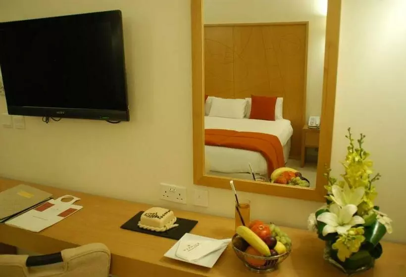 اتاق استاندارد با تخت بزرگ, Ramada Resort Dead Sea