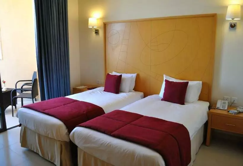 اتاق استاندارد, Ramada Resort Dead Sea