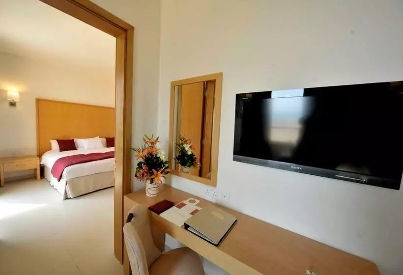 سوییت لوکس, Ramada Resort Dead Sea