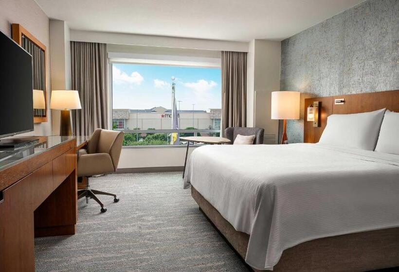 Номер Классика Кровать Кинг, The Westin Austin At The Domain