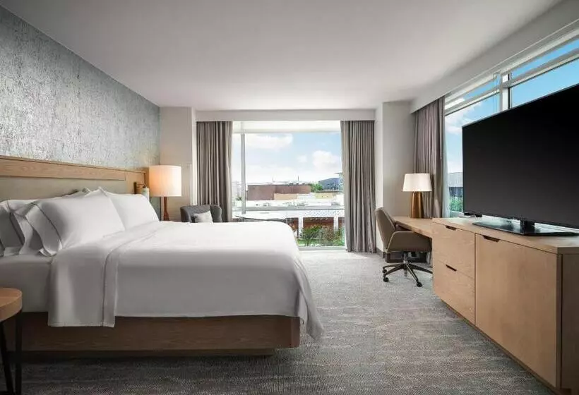 Executive Suite King Bed, The Westin Austin At The Domain