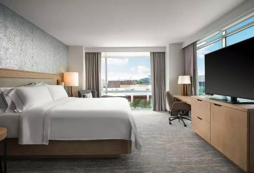 Deluxe Room King Size Bed, The Westin Austin At The Domain