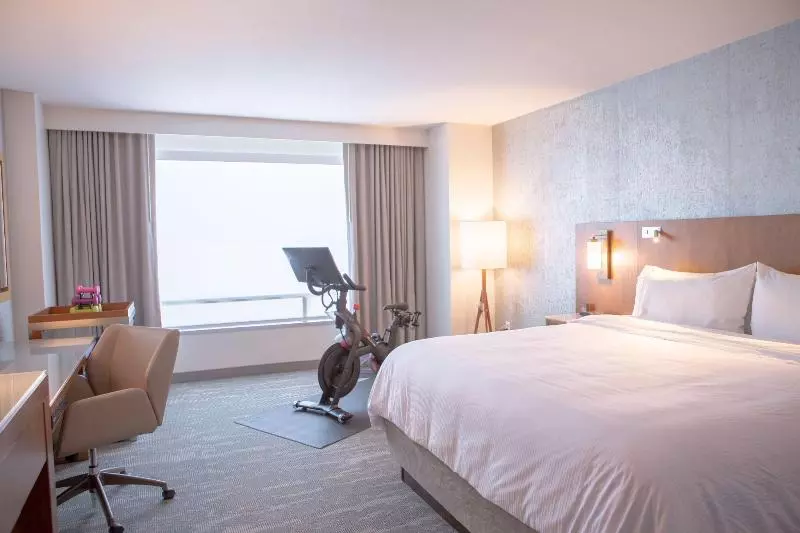 Standard Room King Size Bed, The Westin Austin At The Domain