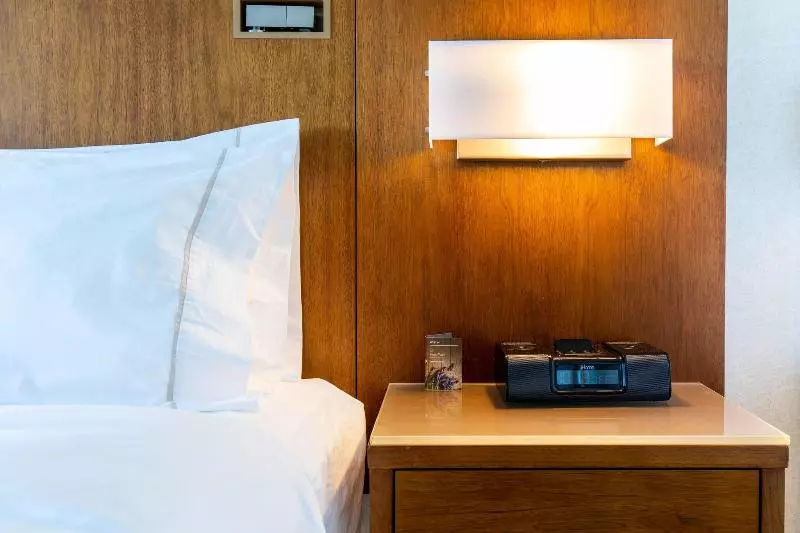 Deluxe Room, The Westin Austin At The Domain