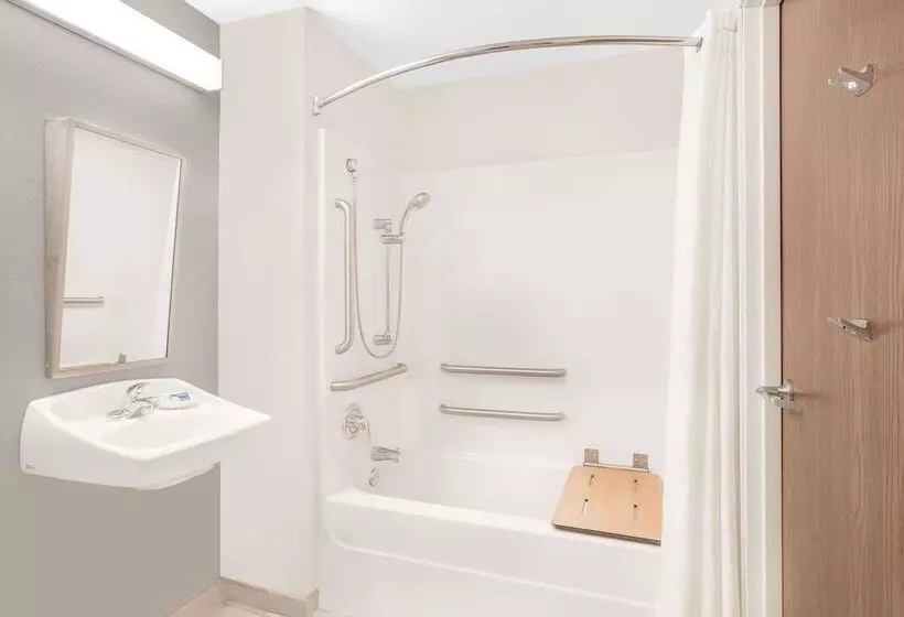 身障者適用スイートルーム, Microtel Inn And Suites San Angelo