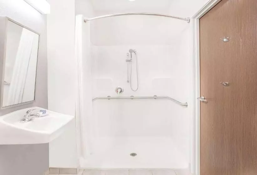 身障者適用スタンダードルーム, Microtel Inn And Suites San Angelo