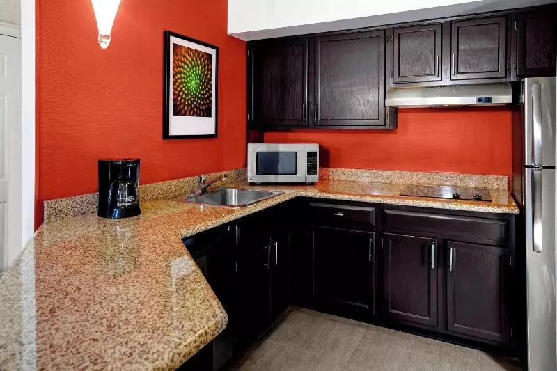キングサイドベッドのスタンダードワンルーム, Residence Inn By Marriott Cleveland Independence