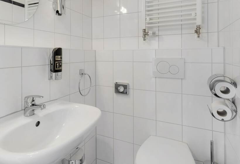 غرفة عائلية, a&o Frankfurt Galluswarte