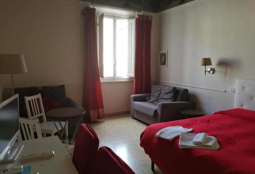 Quarto Triplo Deluxe, Duomo View