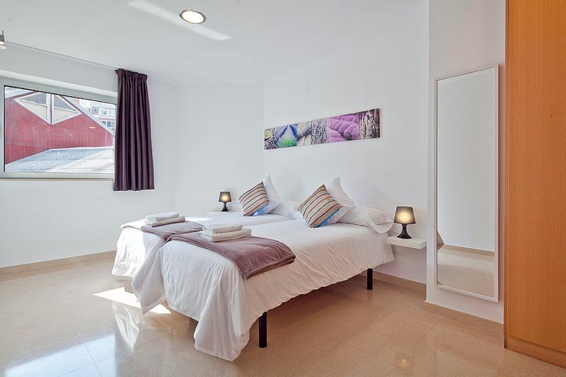 آپارتمان 2 خوابه با تراس, Charmsuites Paralel