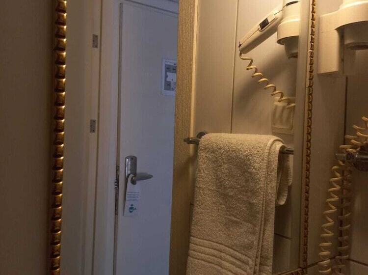 اتاق استاندارد یک نفره, Atalla