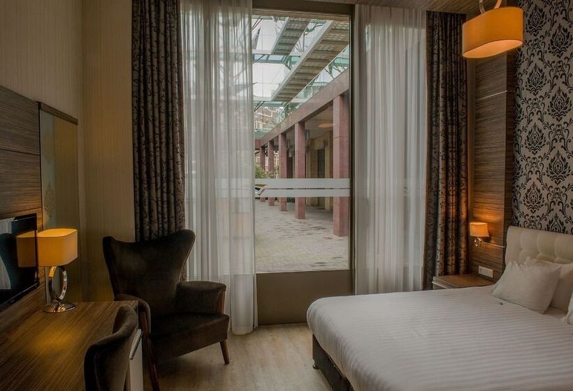 Номер Deluxe, Grand Hotel Downtown