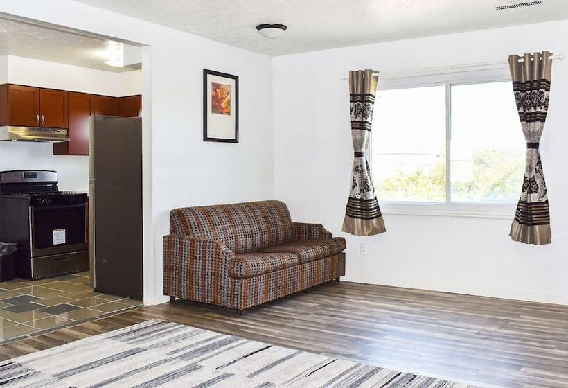 스위트, Magnuson Hotel Extended Stay Canton Ohio