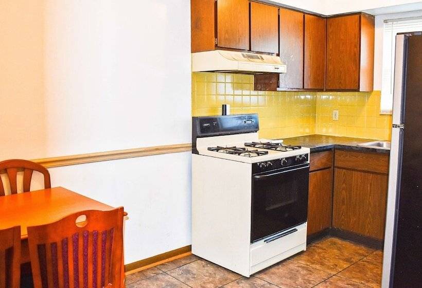 스위트, Magnuson Hotel Extended Stay Canton Ohio