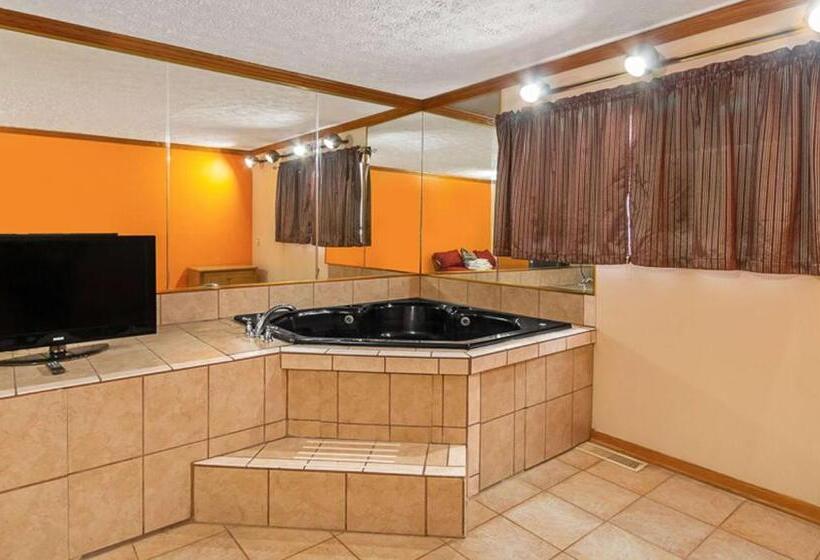 اتاق استاندارد با وان آب گرم, Magnuson Hotel Extended Stay Canton Ohio