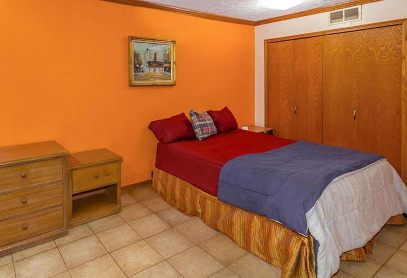 스탠다드 자쿠지 룸, Magnuson Hotel Extended Stay Canton Ohio