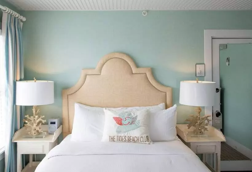 キングサイズベッドのスタンダードルーム, The Tides Beach Club