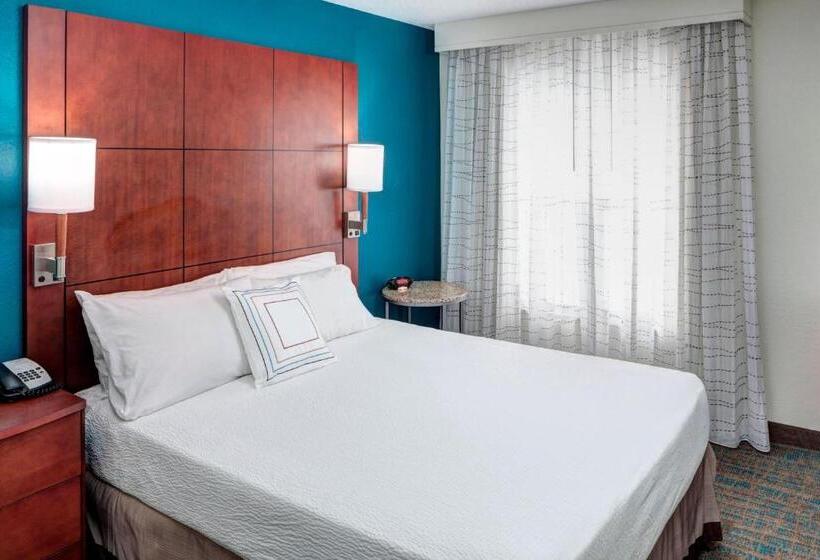 Люкс Кровать Кинг, Residence Inn By Marriott Hattiesburg