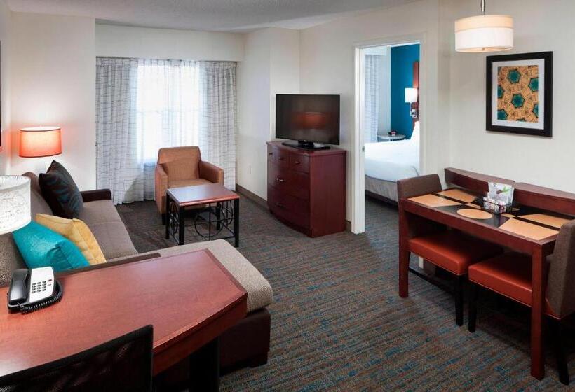 מיטת קינג בסוויטה, Residence Inn By Marriott Hattiesburg