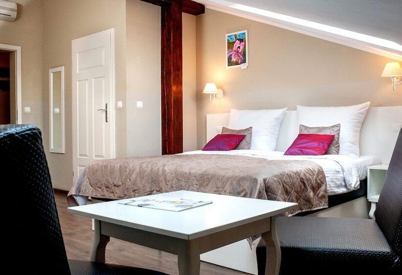 غرفة قياسية, Leone Apart