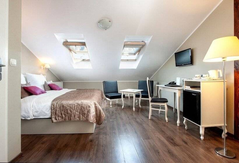 غرفة قياسية, Leone Apart