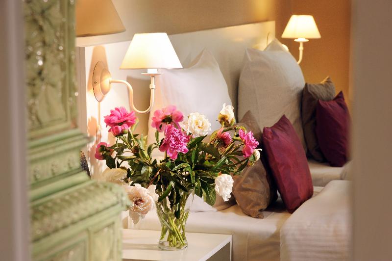 غرفة قياسية, Leone Apart