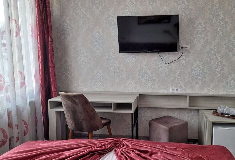 اتاق استاندارد, Alexis