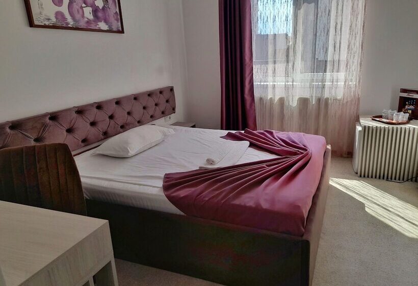 اتاق استاندارد, Alexis