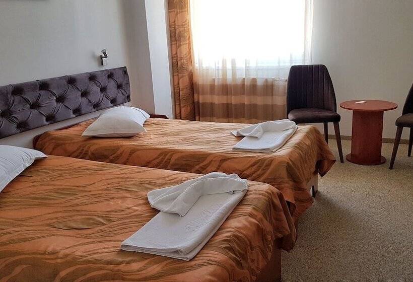 اتاق استاندارد, Alexis