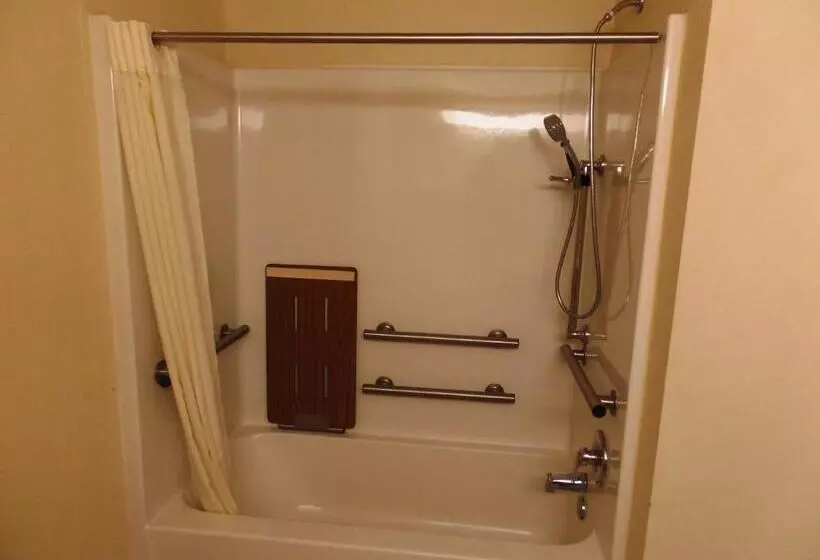 身障者適用キングサイズベッドルーム, Home Inn & Suites